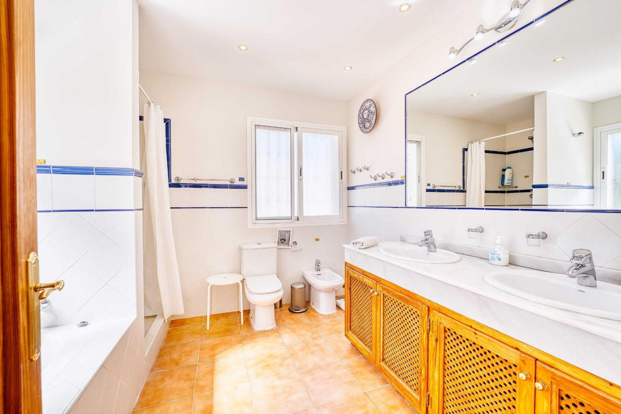 1106 Marbella Large Family Villa Estepona Extérieur photo