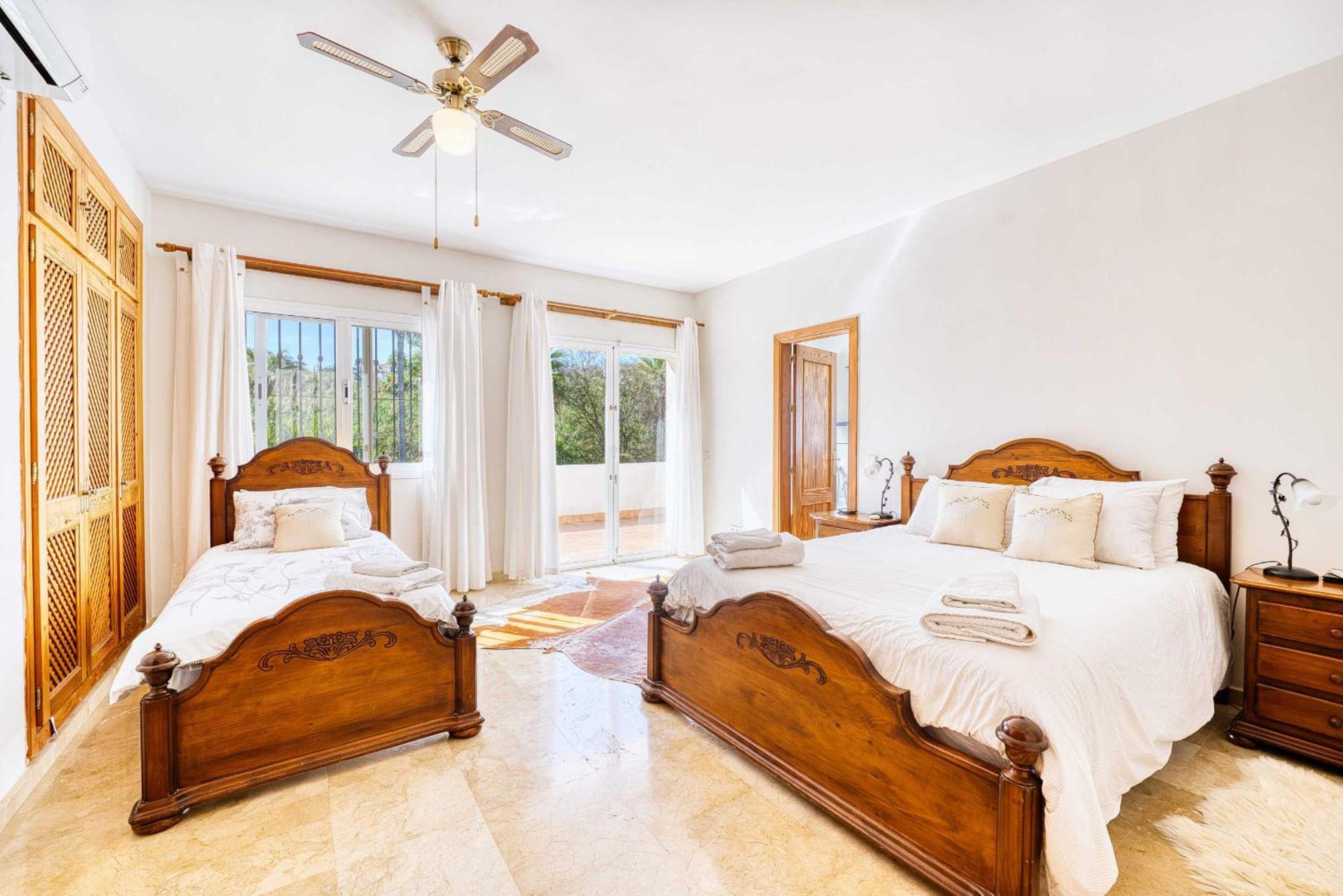 1106 Marbella Large Family Villa Estepona Extérieur photo